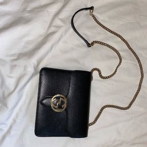 Gucci Small Interlocking Shoulder Bag Black Pebble